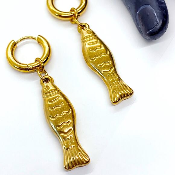 NEW Good Luck Fish Gold Plated Hoop Earrings - Picture 1 of 9